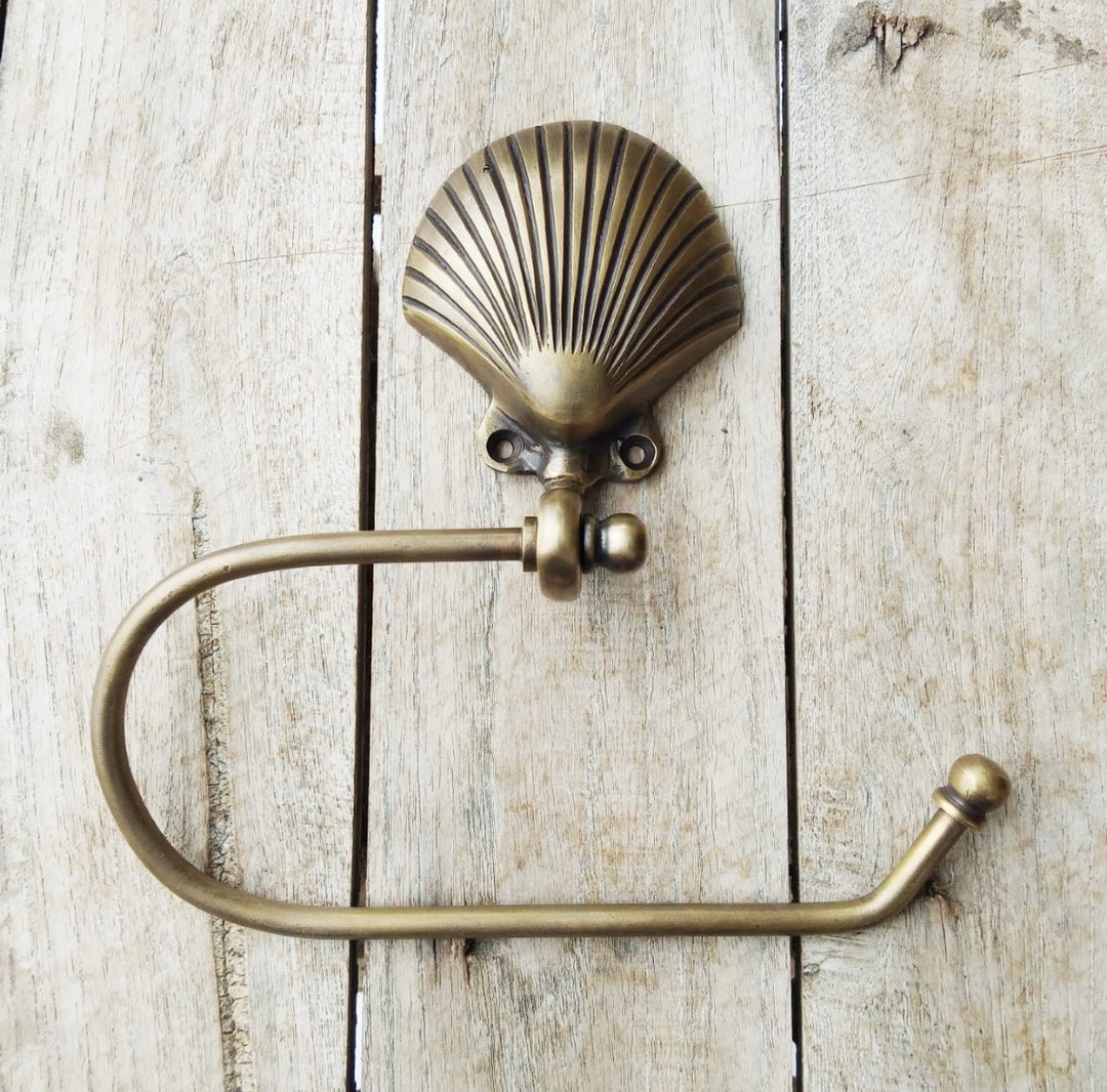 Pineapple Traders- Scallop Shell Toilet Roll Holder- Antique Finish –  Island Collective